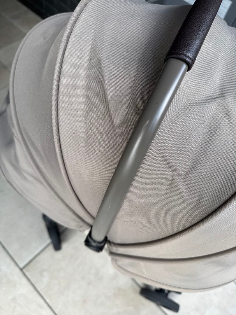 【もーこ】AIRBUGGY WIZ X ペットカート ヴィンテージカーキー