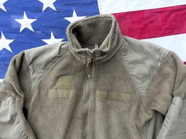 米軍実物　ポーラテックフリースジャケット　S-R　コヨーテ ECWCS　131
