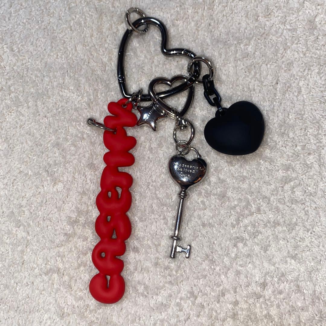 ケースティファイ iPhone16promaxケース キーチャーム セット