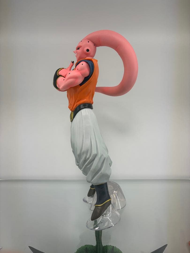 魔神ブウ フィギュア