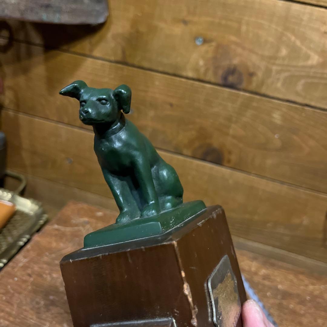 ヴィンテージブロンズ犬像 木製台座付き　Victor