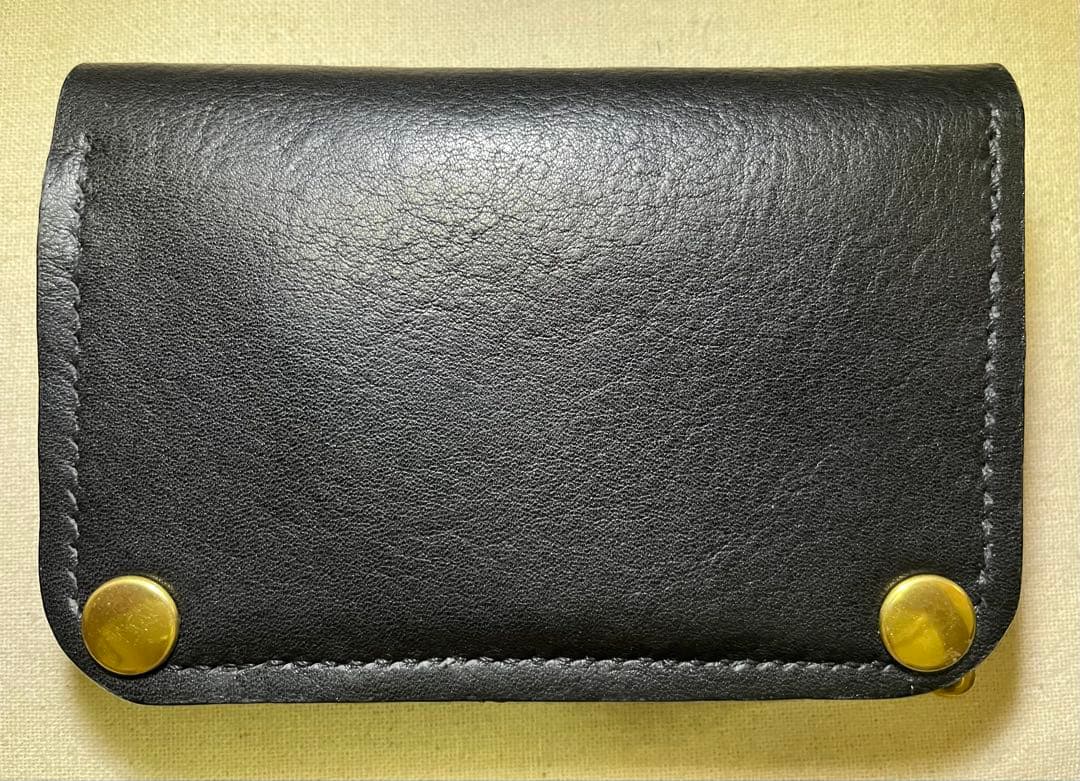 ミドル トラッカーウォレット ポケット部分本革ハラコ豹柄 三層