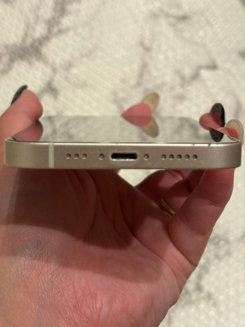 【すず】iPhone13 128GB