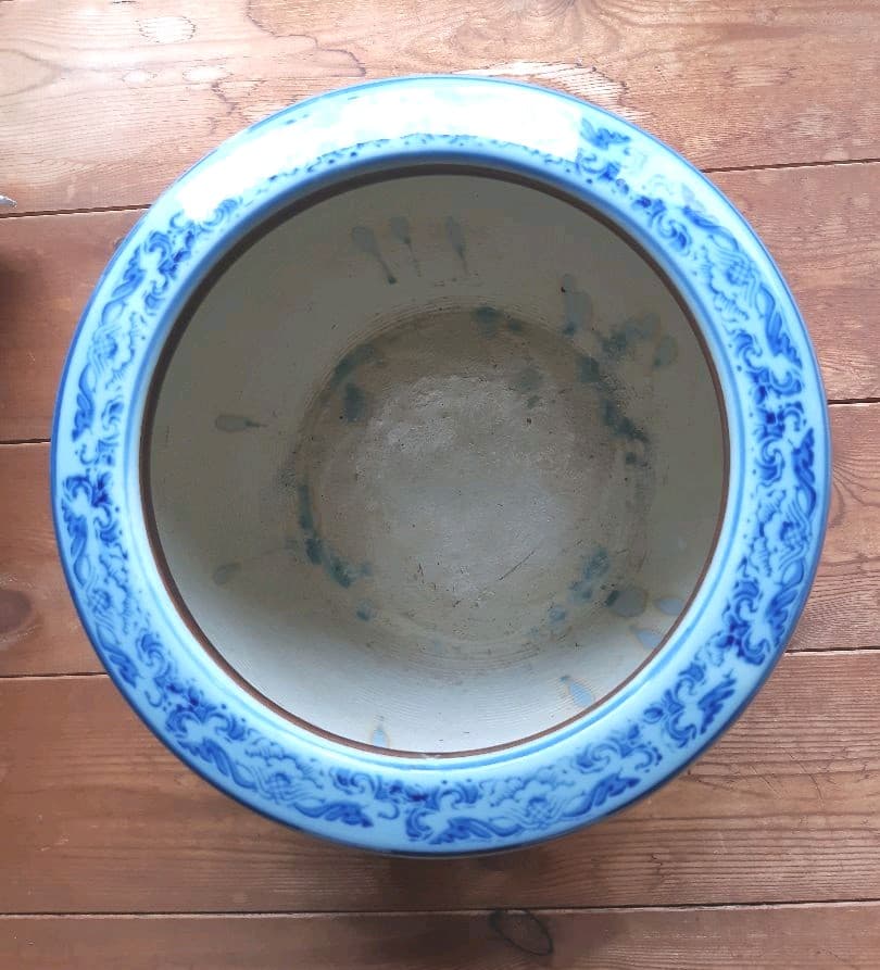 有田焼　火鉢　骨董品　(送料込み)