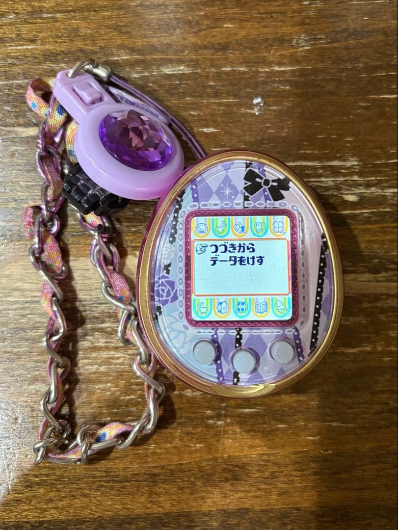 たまごっち4U ピンク ストラップ付き