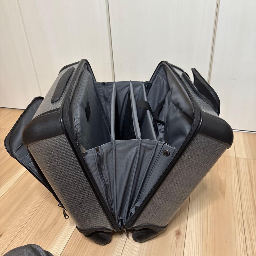 TUMI トゥミ Tegra-Lite グラファイト 25L 28704TG