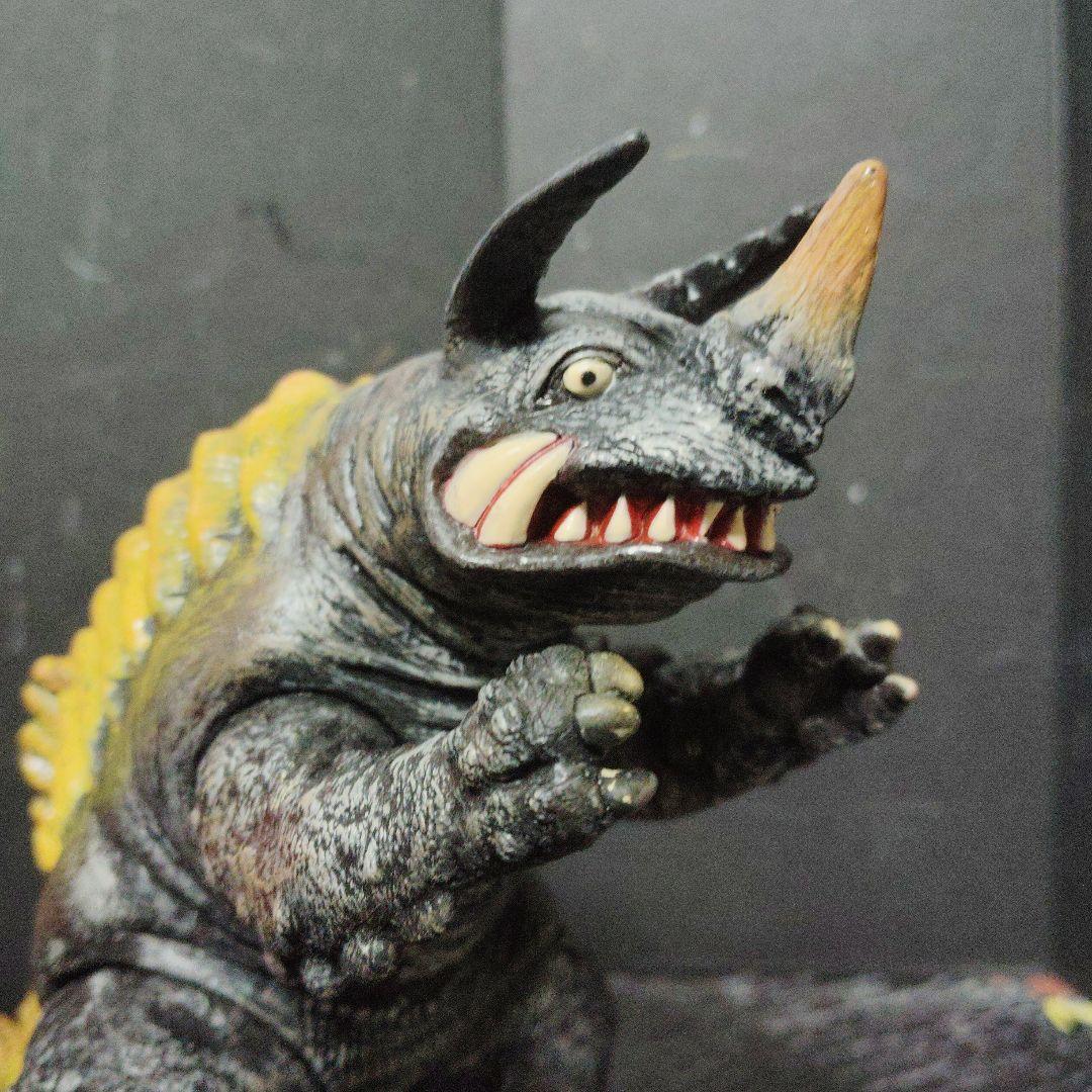 ウルトラ怪獣旧型絶版ソフビギャンゴ.ネロンガ（2744onsi2873fi）