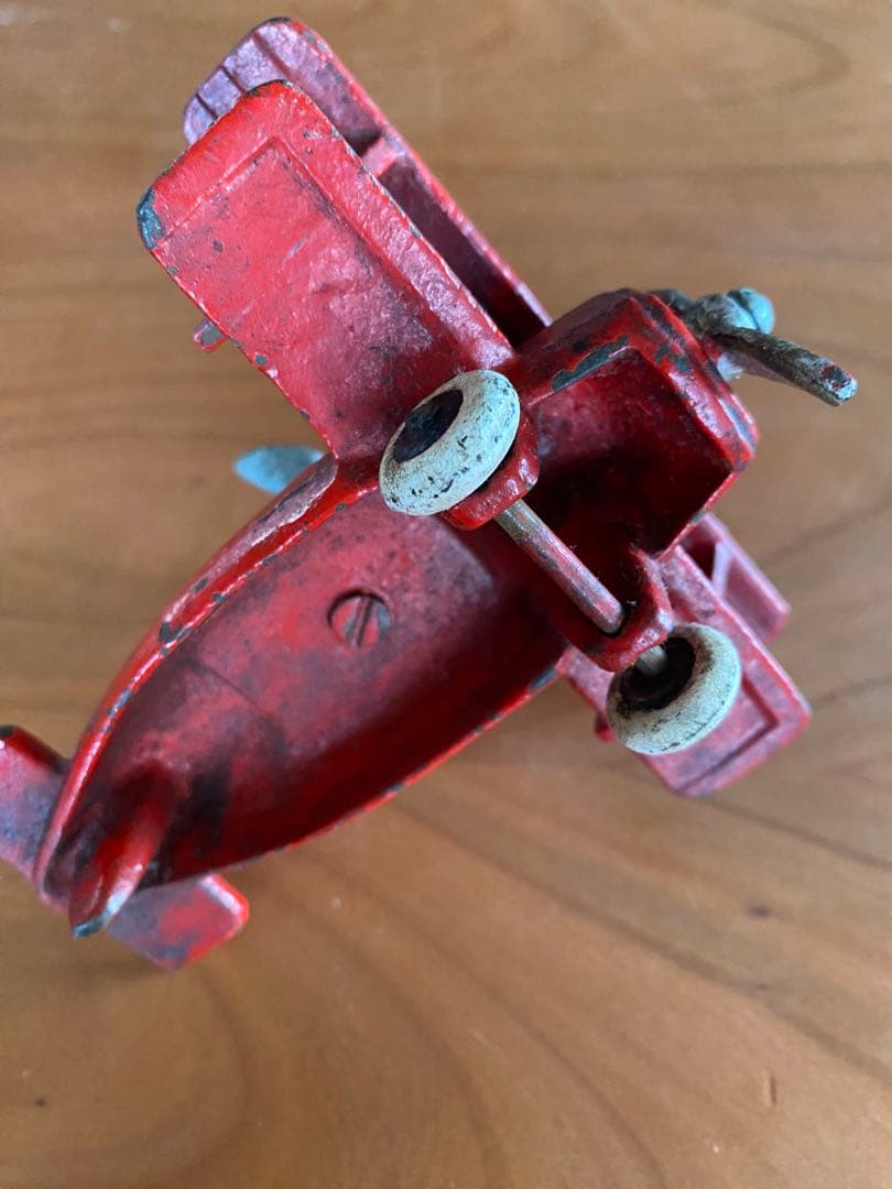 レア　バックスバニー　フィギュア 飛行機 赤　ルーニーチューンズ