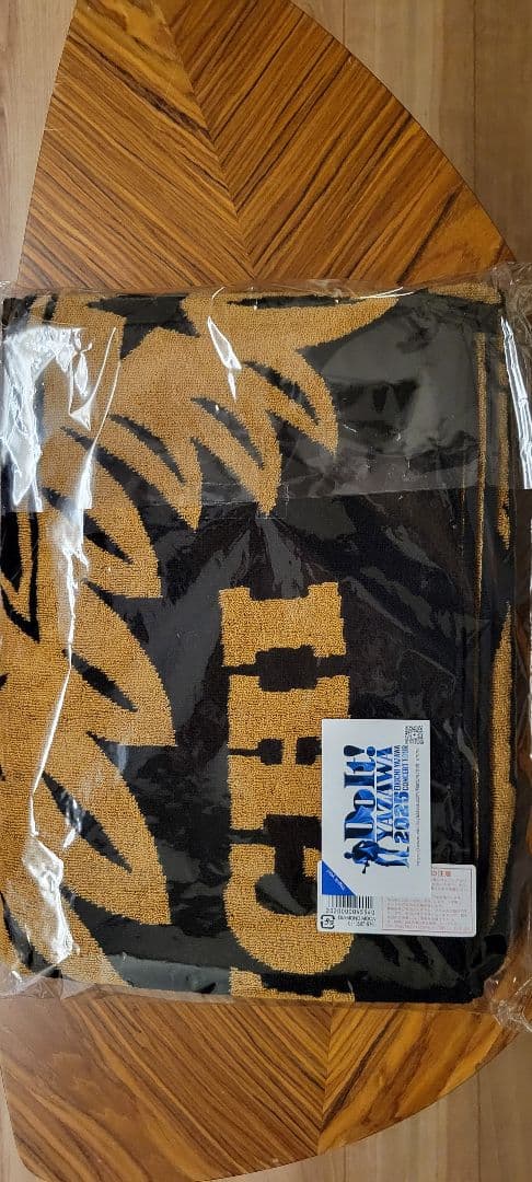 E.YAZAWA 矢沢永吉　ジャガードスペシャルビーチタオル(ロゴ)イーグル