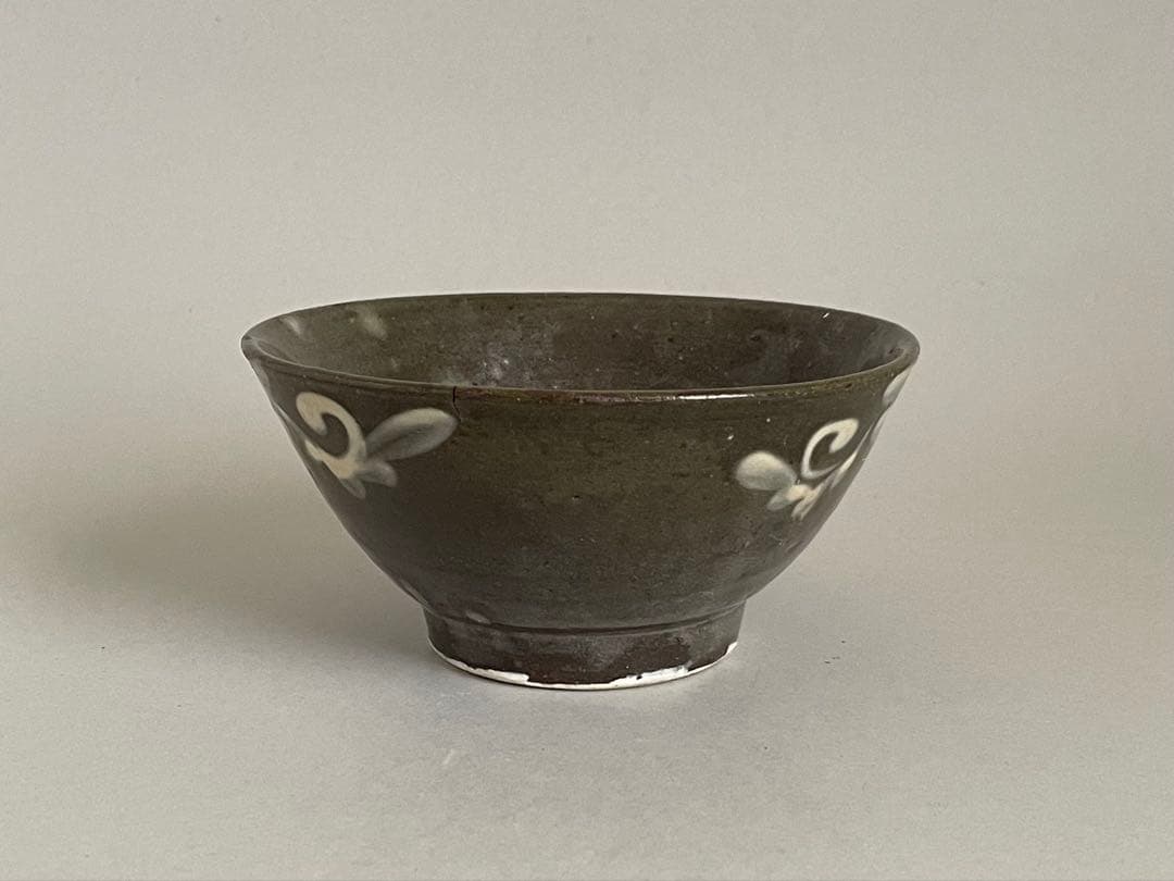 19世紀壺屋焼イッチン唐草マカイ筒描き茶碗 琉球沖縄古陶 骨董古美術民藝やちむん