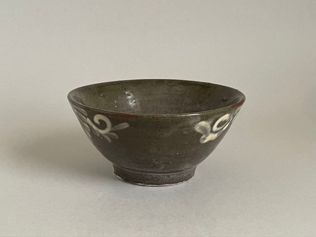 19世紀壺屋焼イッチン唐草マカイ筒描き茶碗 琉球沖縄古陶 骨董古美術民藝やちむん