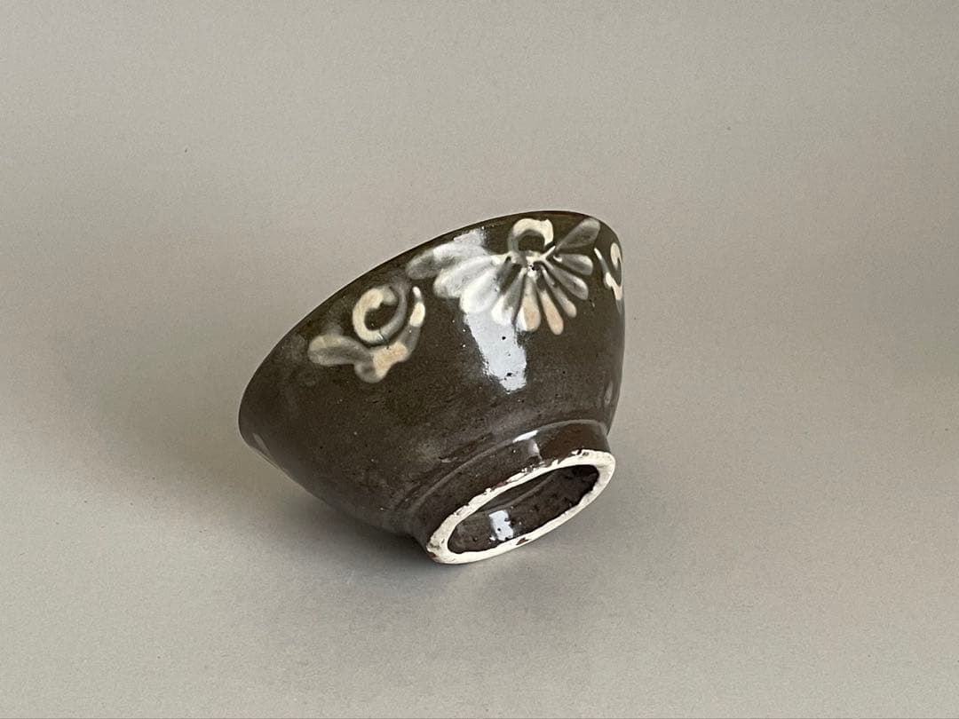 19世紀壺屋焼イッチン唐草マカイ筒描き茶碗 琉球沖縄古陶 骨董古美術民藝やちむん