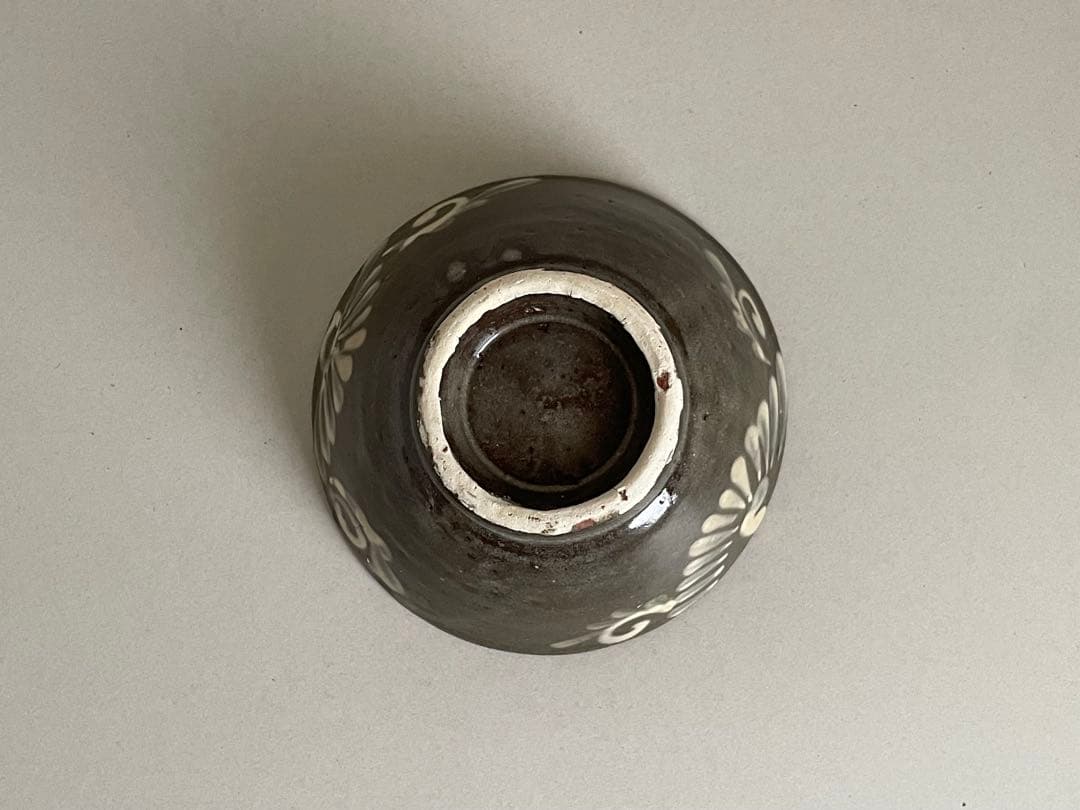 19世紀壺屋焼イッチン唐草マカイ筒描き茶碗 琉球沖縄古陶 骨董古美術民藝やちむん