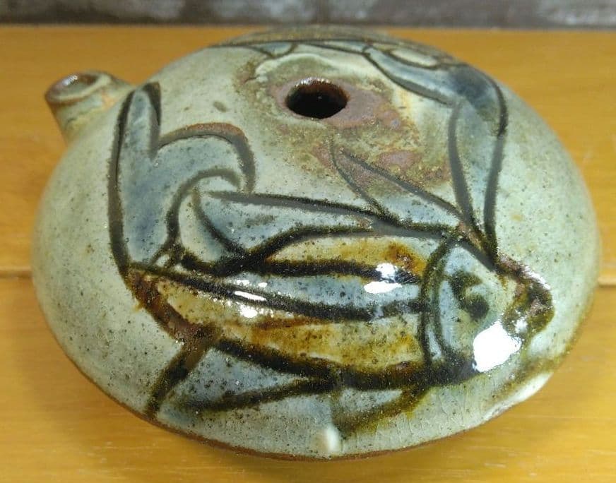 人間国宝 金城次郎 壷屋焼水滴 栞 共箱 美品 壺屋焼 魚紋水滴