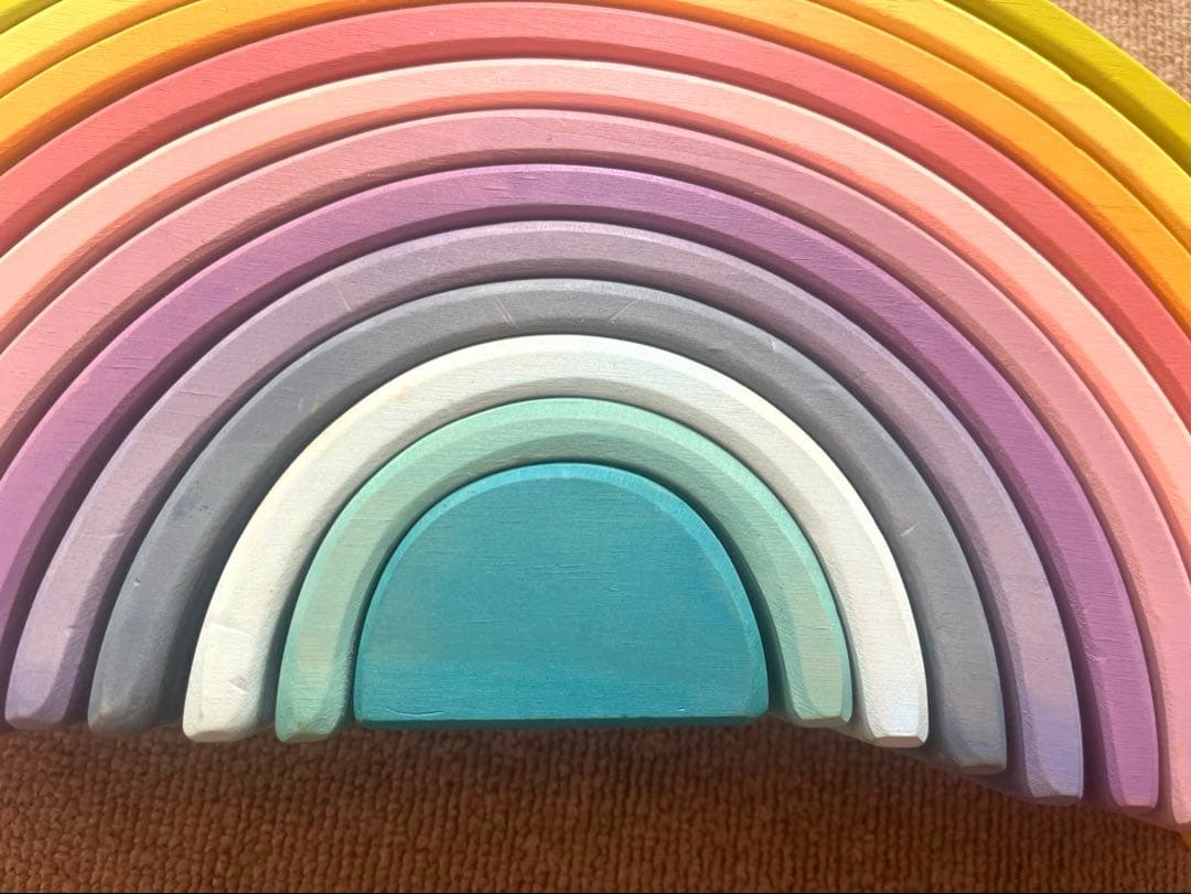 【知育玩具】虹色レインボーアーチ積み木➕白木半円盤セット木製