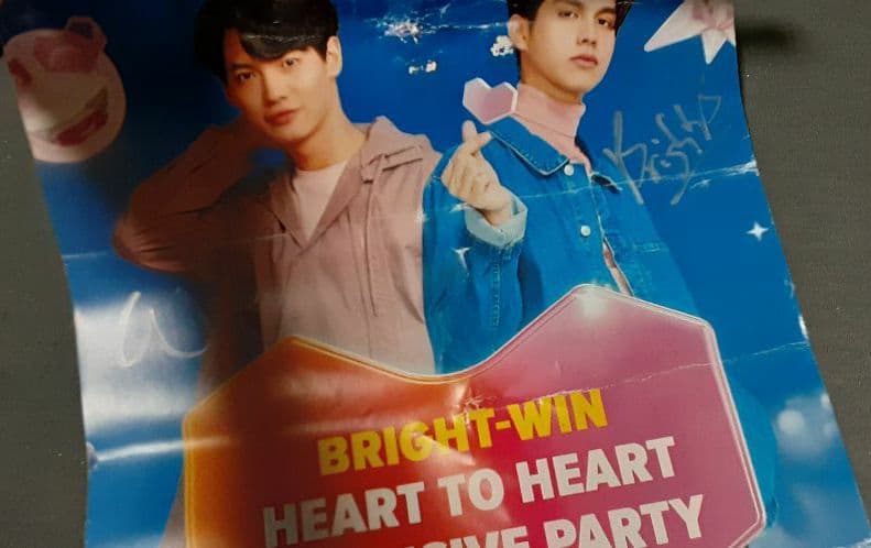 Lazada ポスター　brightwin サイン入　訳あり