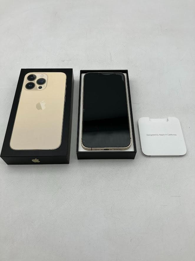 Apple iPhone 13 Pro 本体　ゴールド128GB