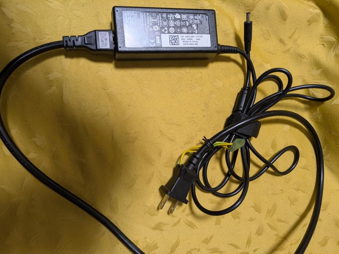 DELL Latitude 3500 Core i3-8145U Office付