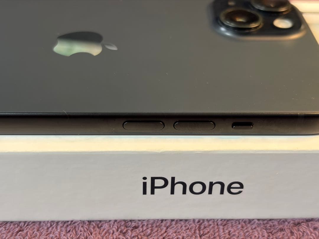 じゅさん　専用　iPhone 15 Plus 128GB