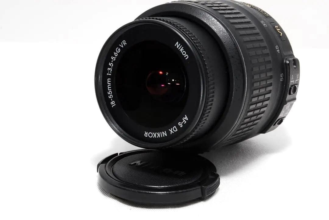 紅葉もキレイに撮れる✨ Nikon D3000 レンズキット 初心者も安心♥️