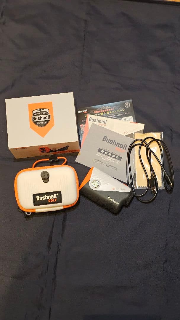 新品未使用　Bushnell ゴルフ用距離計 本体と付属品