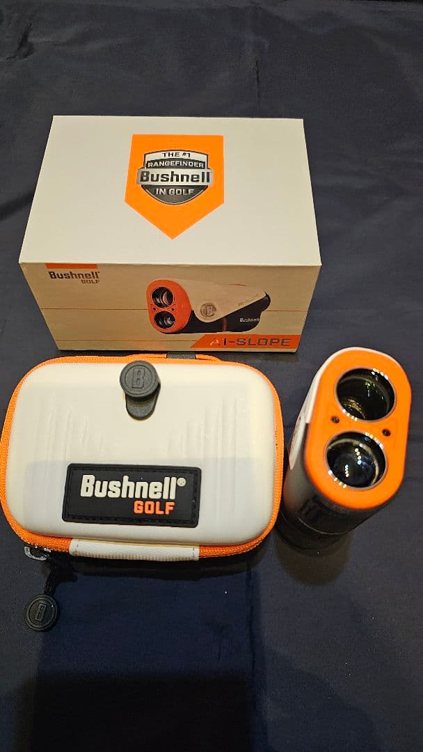 新品未使用　Bushnell ゴルフ用距離計 本体と付属品