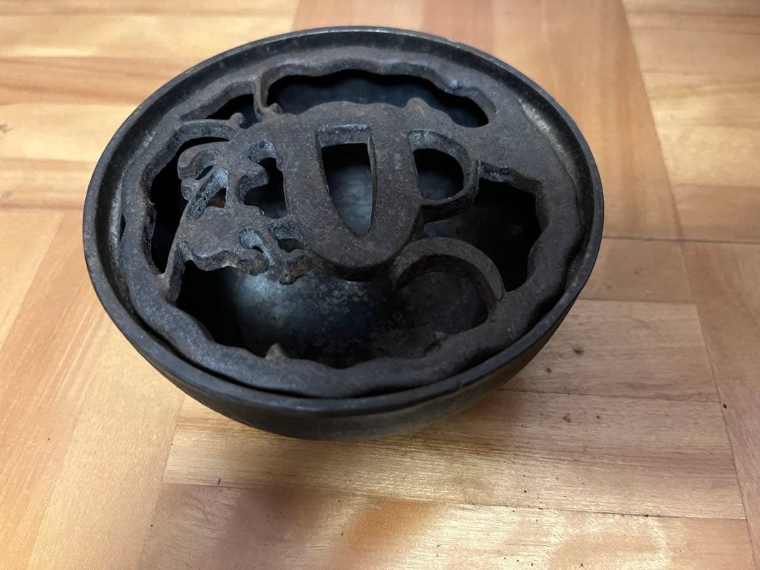 鉄製香炉