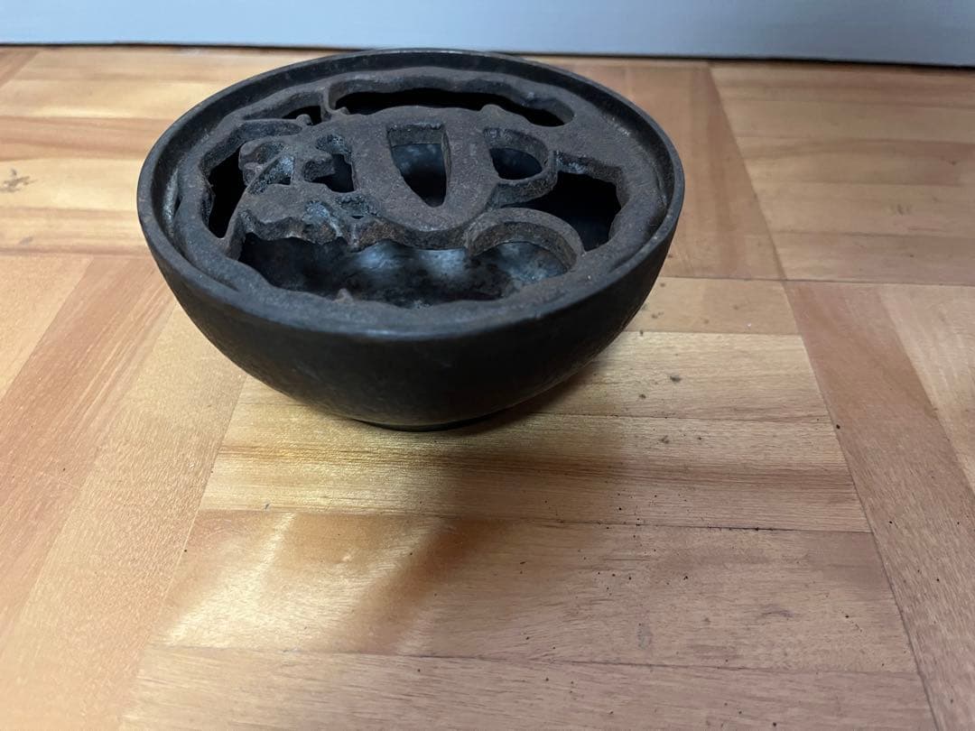 鉄製香炉