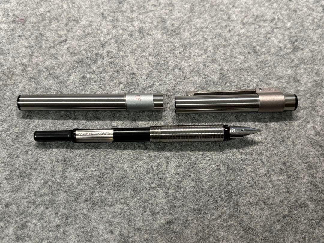 LAMY unic 万年筆 EF 585 W.GERMANY 箱付き　未使用品