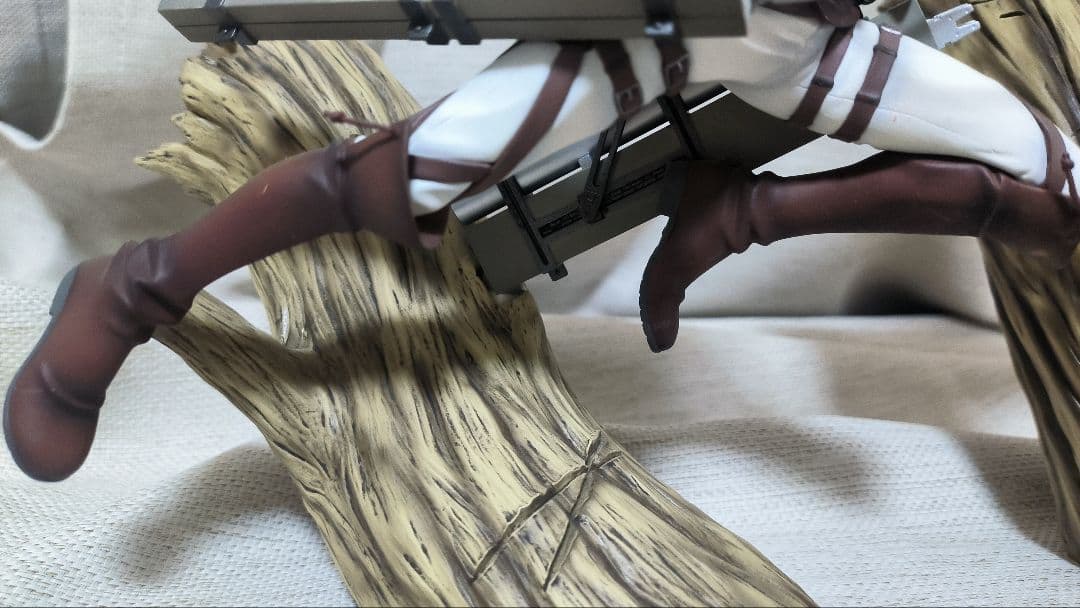 コトブキヤ ARTFX J 進撃の巨人 リヴァイ エレン スケール フィギュア