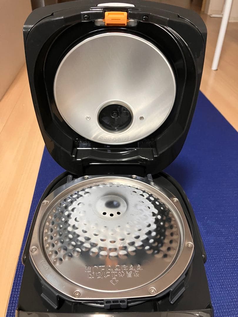 象印 IH炊飯器5.5号炊き！　NW-VJ10 2025年製