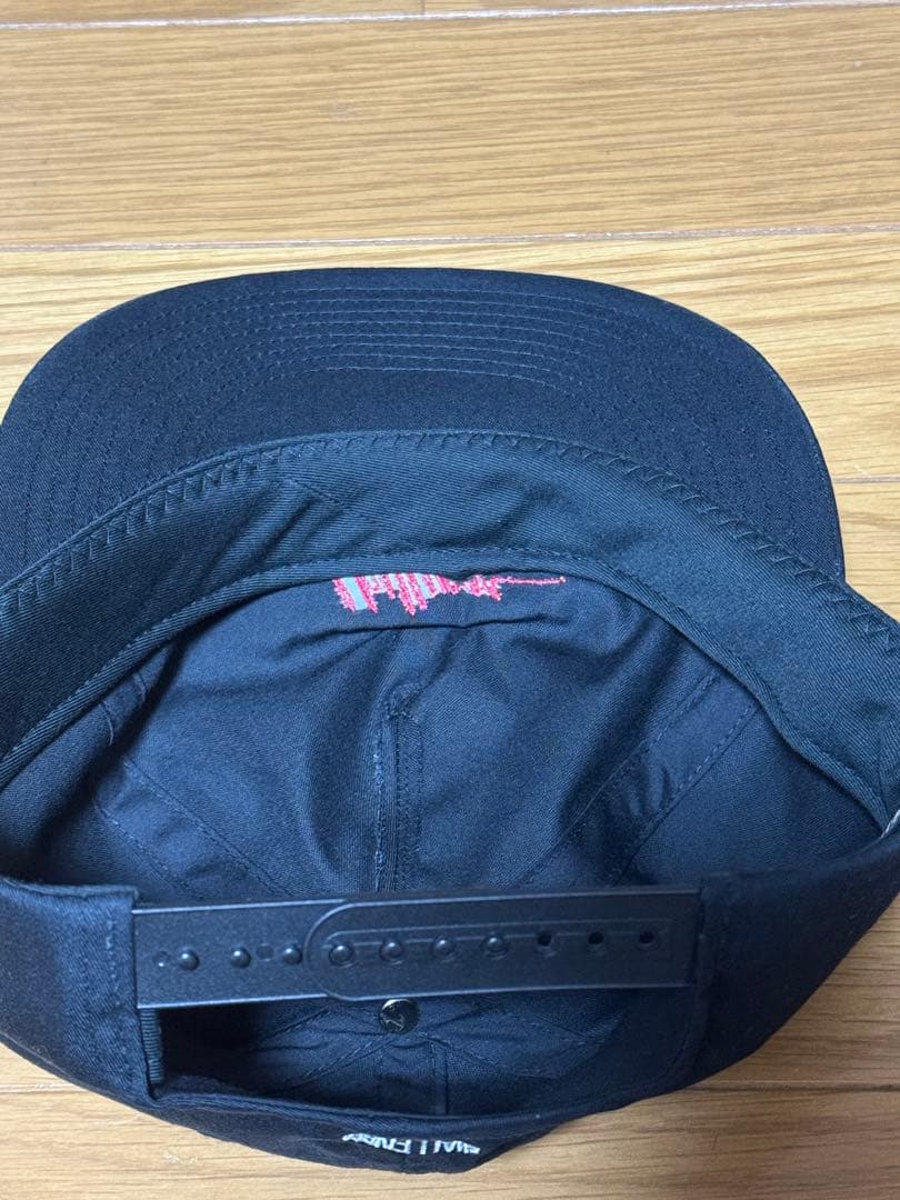 challengerNOISEロゴ ブラックスナップバックキャップ長瀬