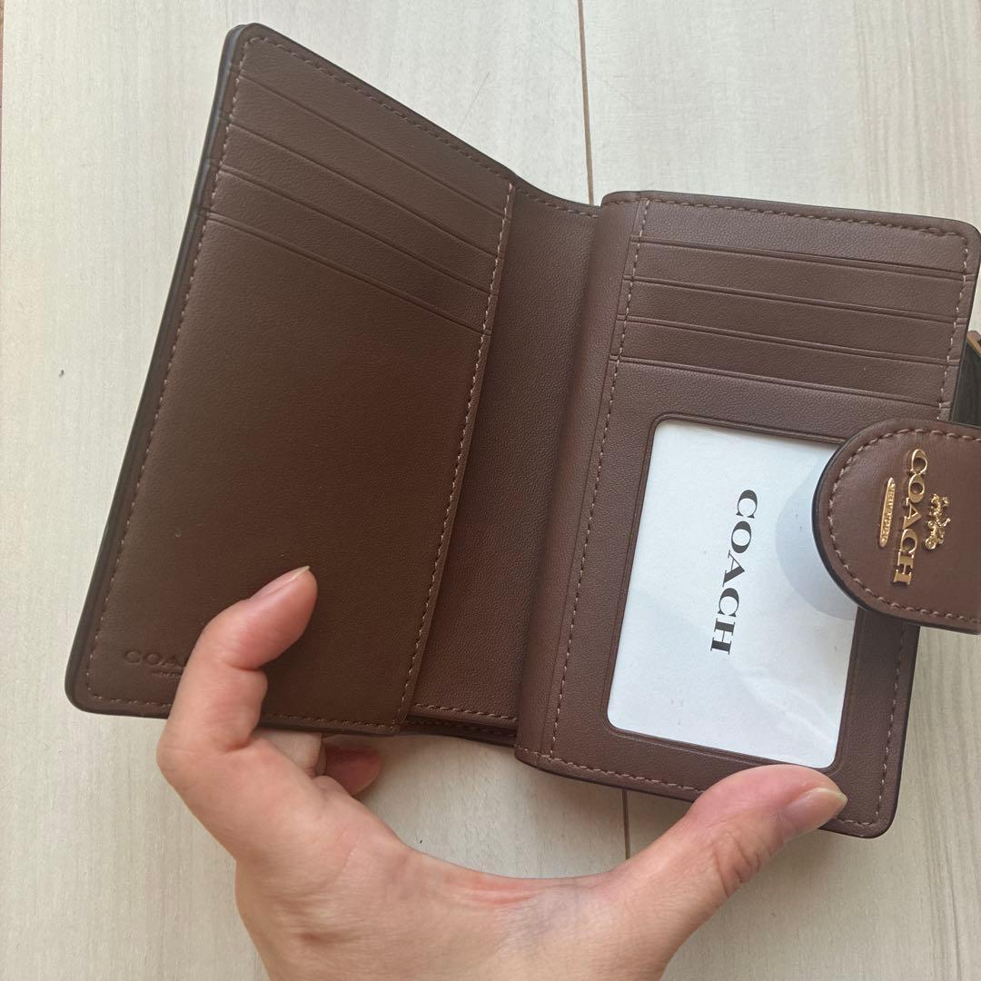 本日23時まで限定価格！早い者勝ち！新品正規品COACH折り財布ライトブラウン