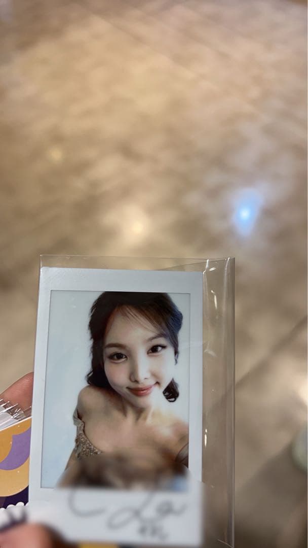 TWICE ナヨン　サイン入り　ソロポラ