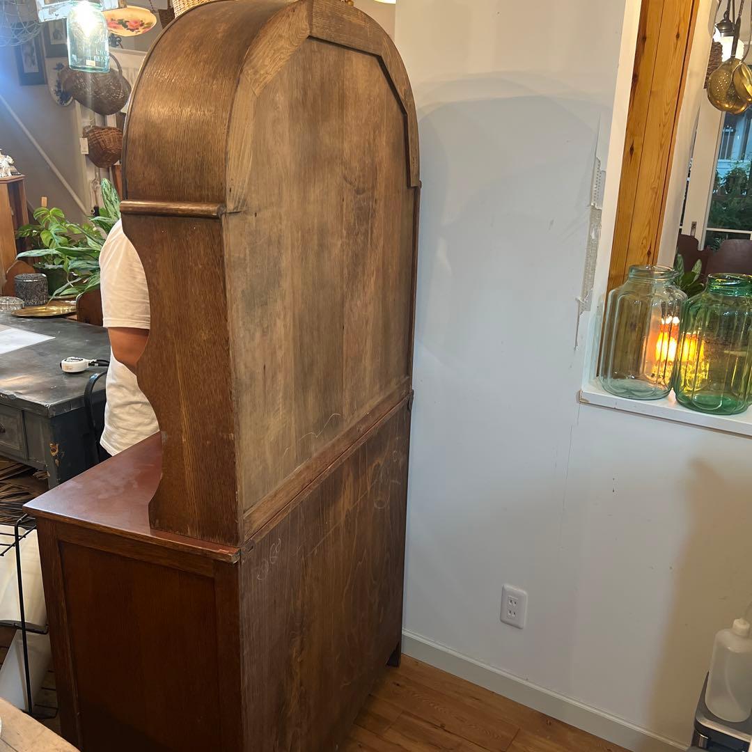 英国アンティーク木製キャビネット オープンシェルフ付き
