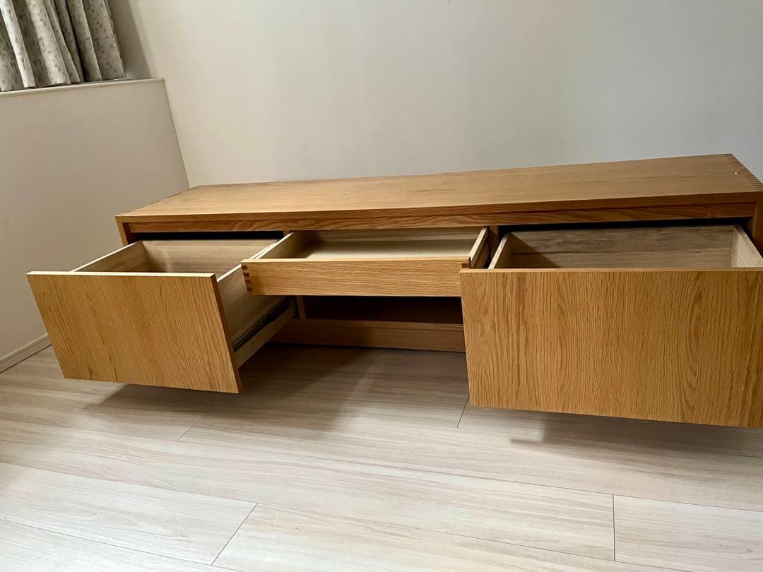 unico craff av board / ウニコTVボード