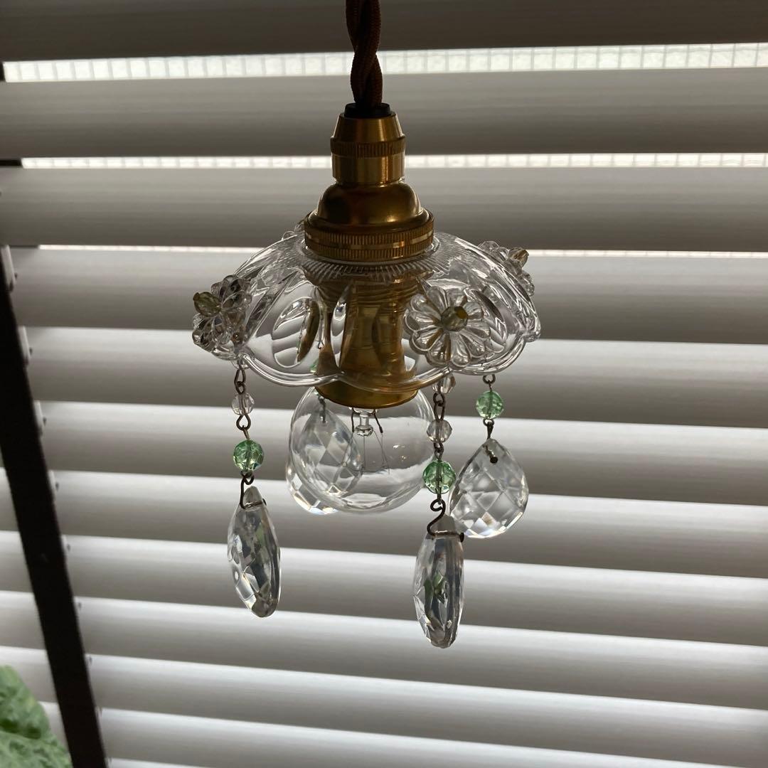 ミニシャンデリア　１９世紀　フランス　オパールセント　アンティーク　超ミニ