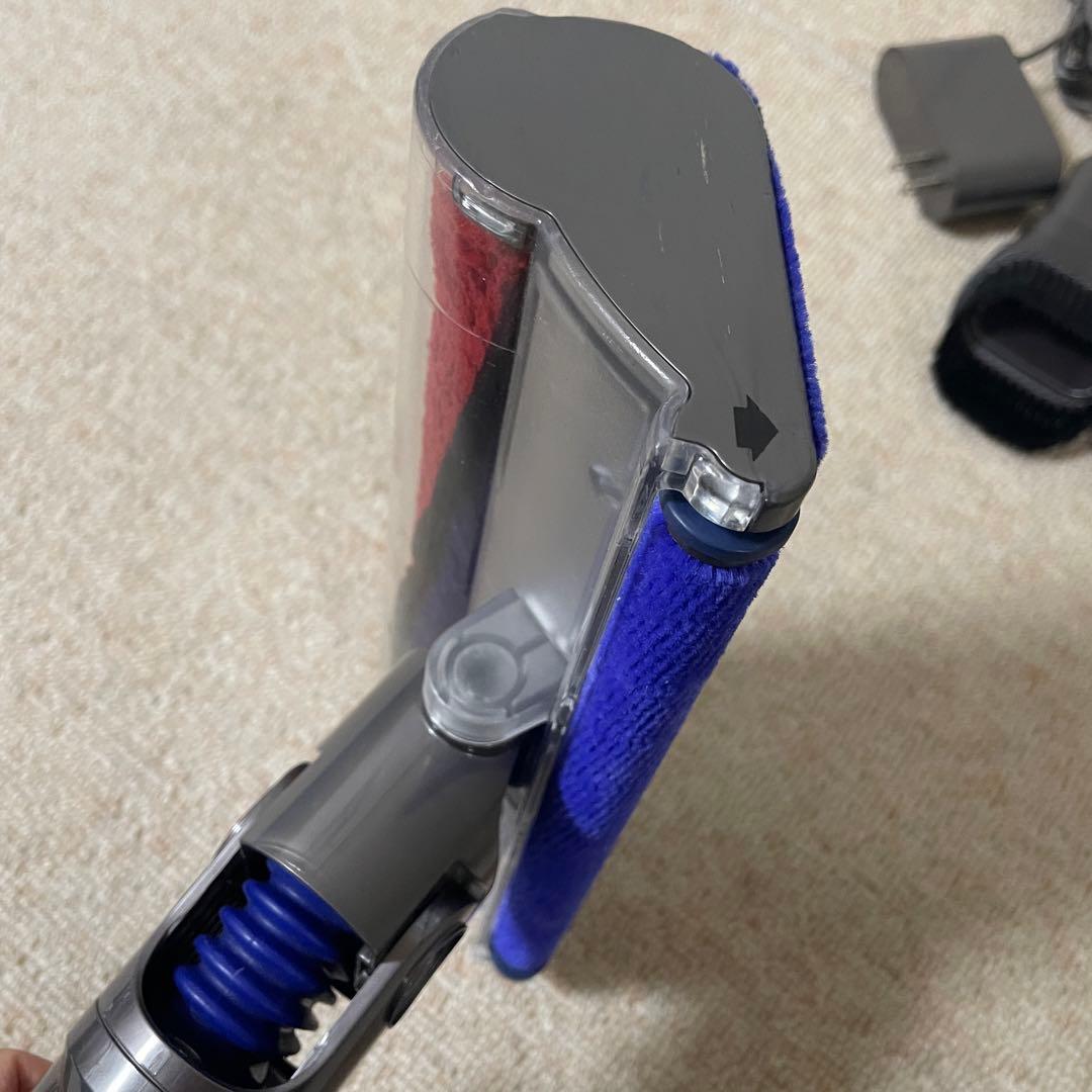 Dyson ダイソン SV12 コードレス掃除機　付属ノズル付き