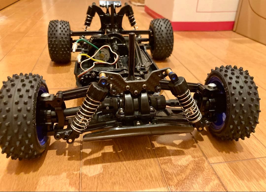 タミヤ 4WDバギーシャーシ TT02B 380モーター使用