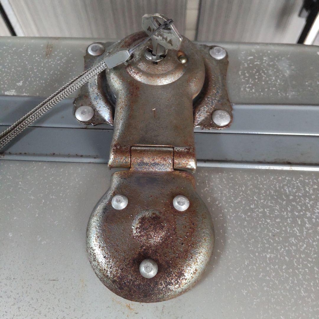 三越　アルミ大型トランク　ジュラルミンケース　日本製