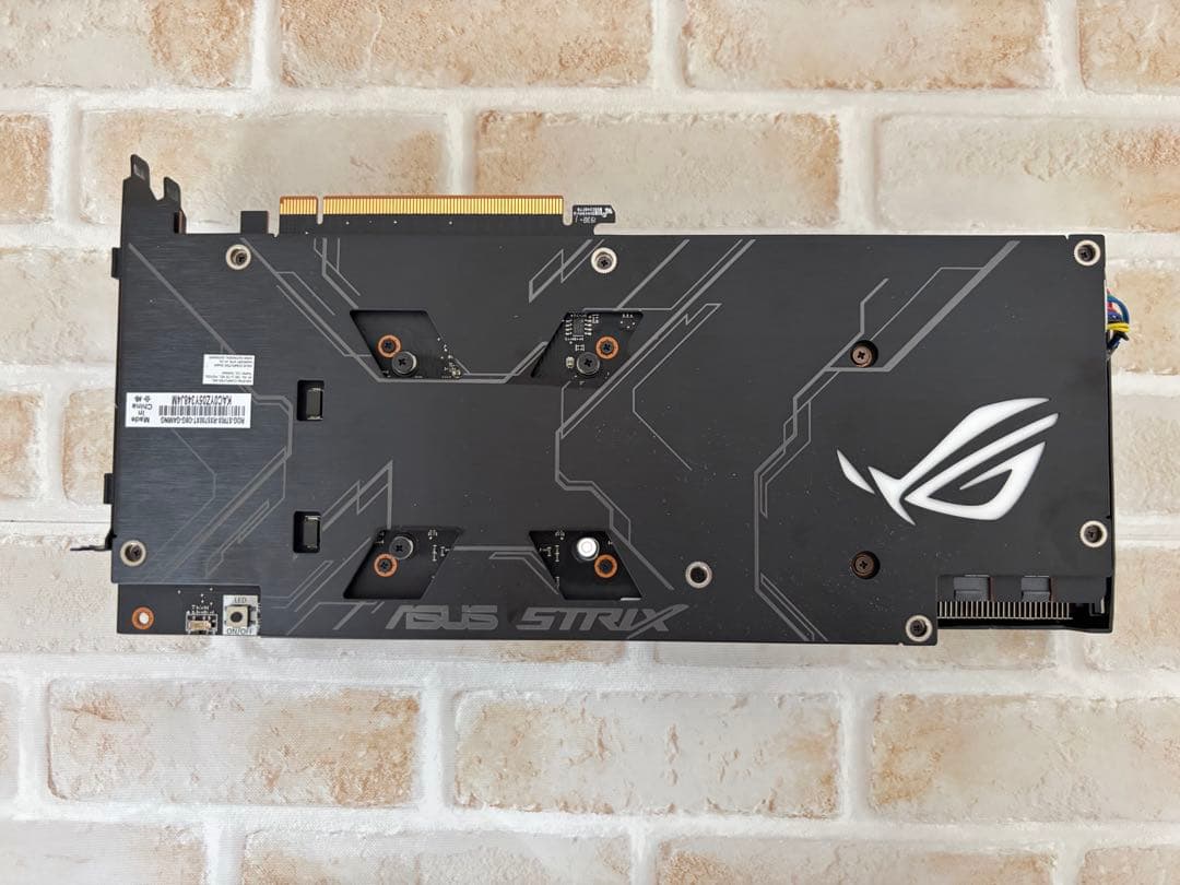 【元箱あり・美品】ASUS ROG STRIX RX5700XT OC 8GB