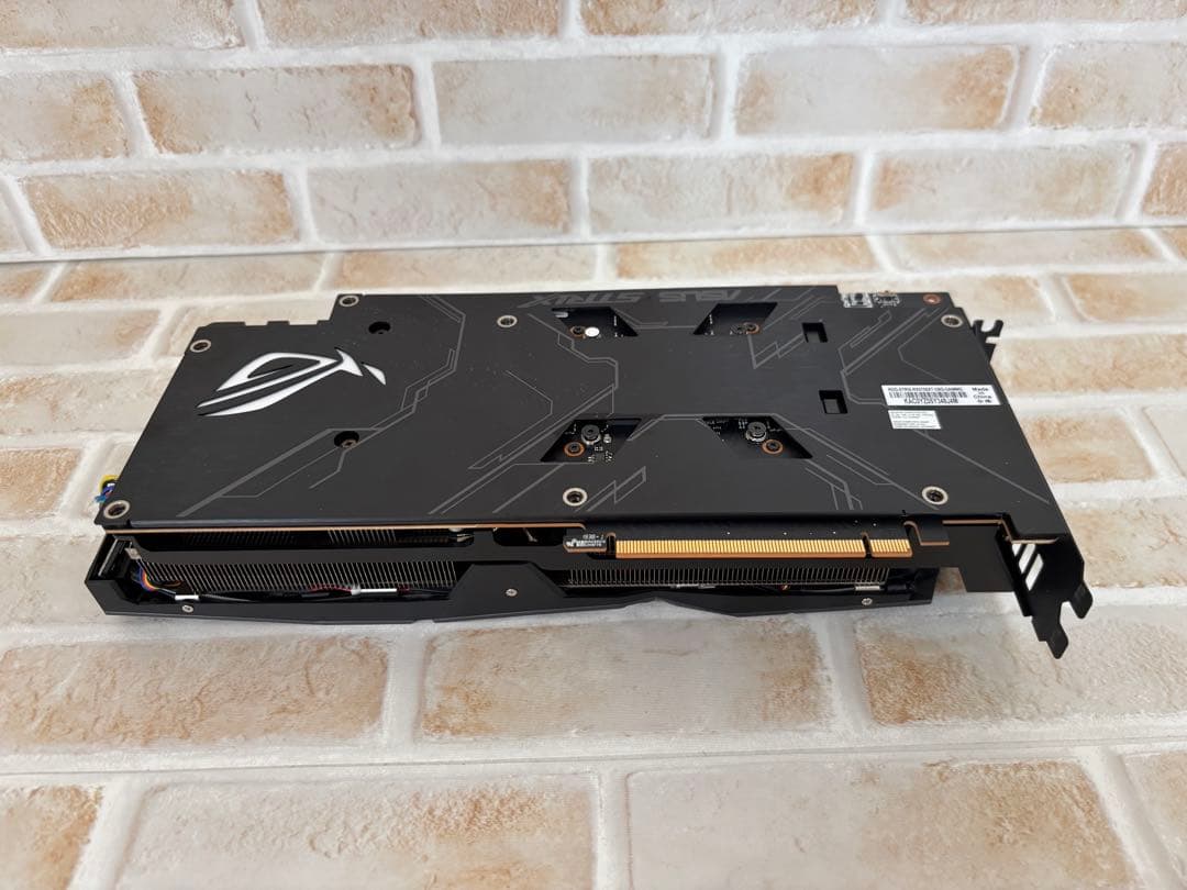 【元箱あり・美品】ASUS ROG STRIX RX5700XT OC 8GB