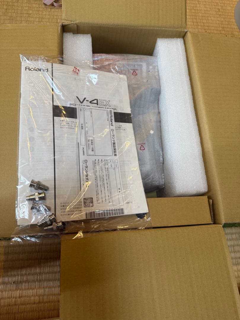 V-4EX ローランド Roland 4chビデオVJミキサー 完品　おまけ付