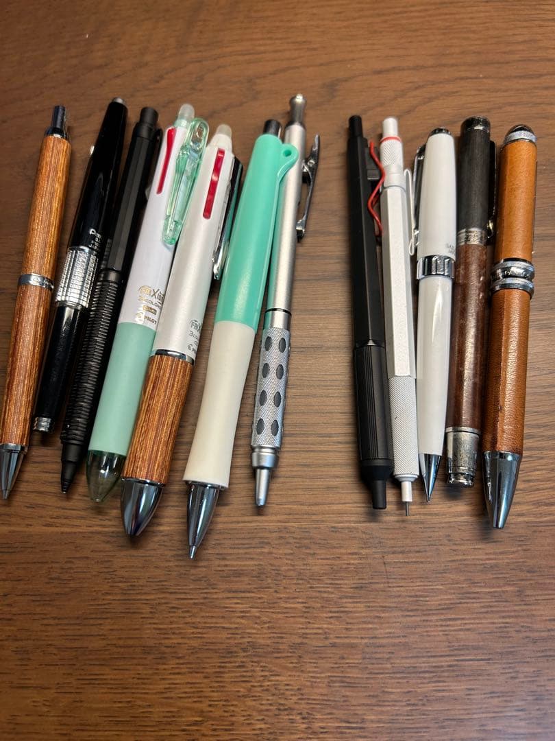 シャーペン、ボールペン、多機能ペンまとめ売り