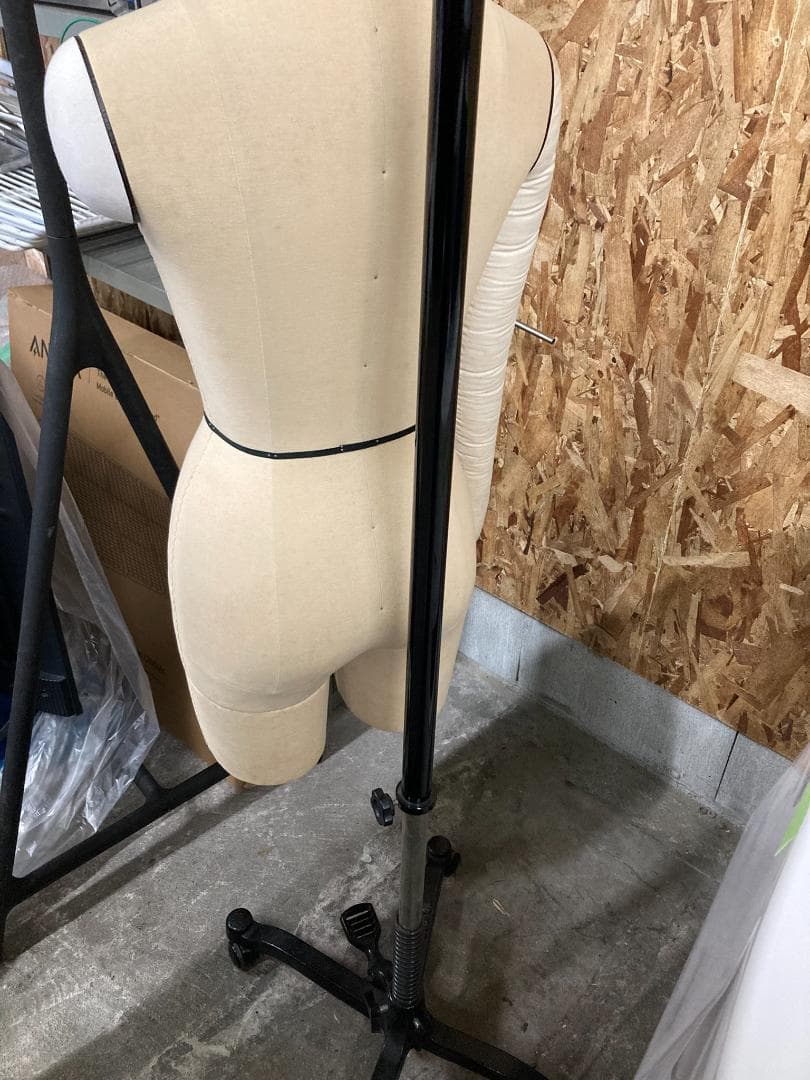 Kypris 94AR マネキン 片腕付き