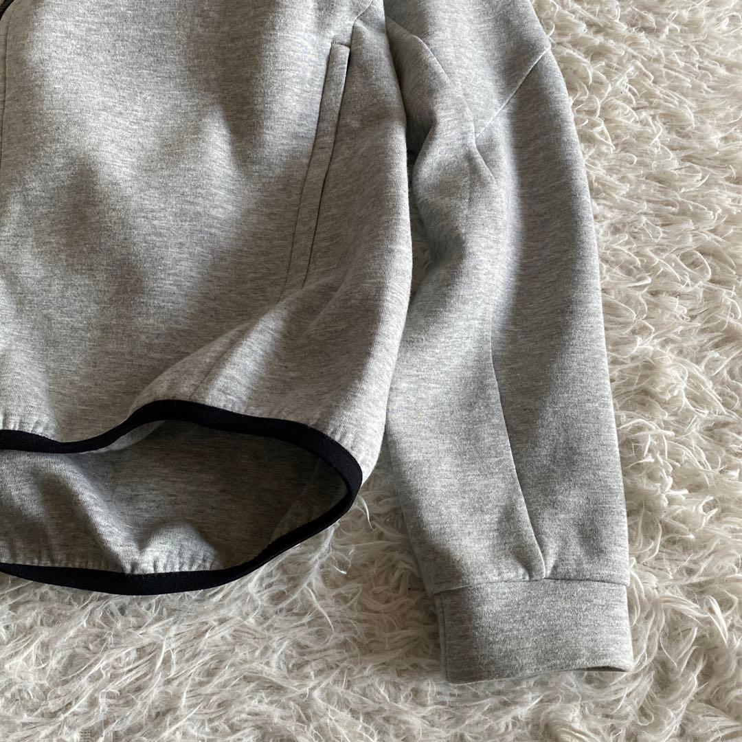 Bristol パーカー　グレー　ジップ　フード付き