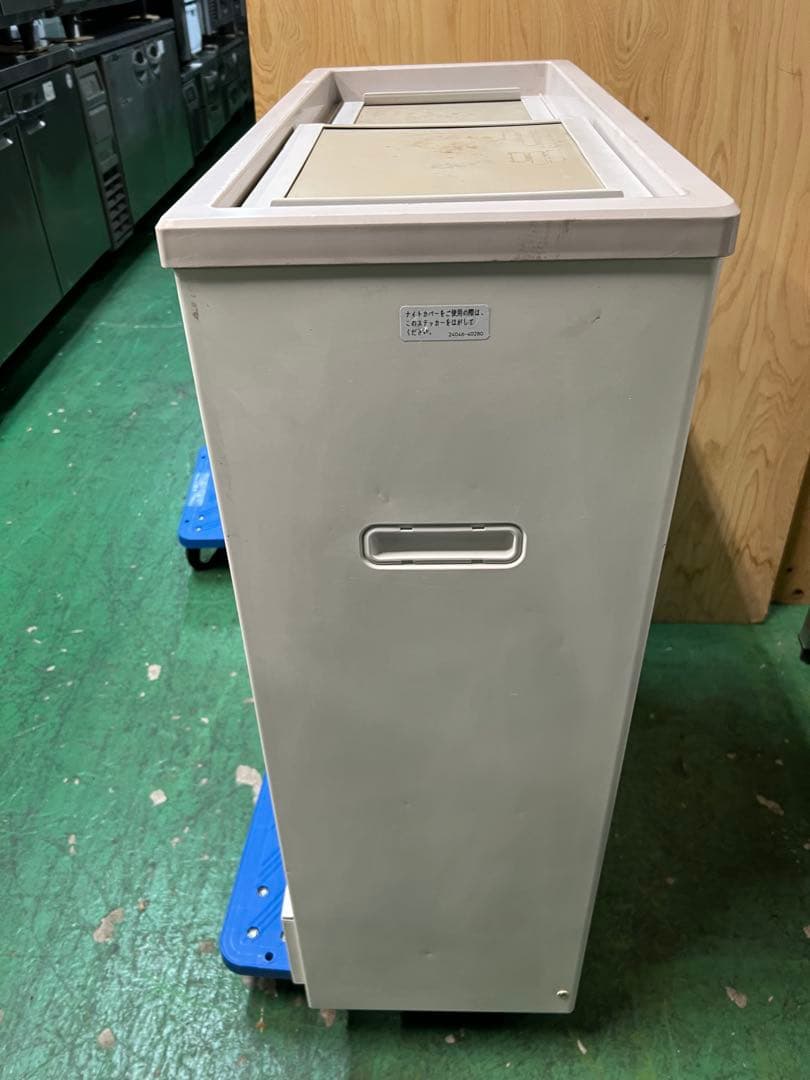 2018年 サンデン冷凍庫 65L