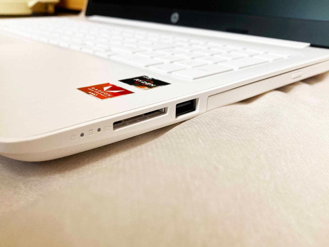 美品　HP ノートPC 15-db0178au