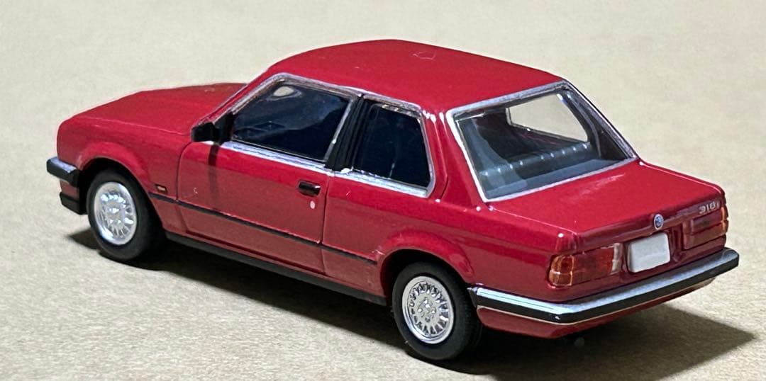 トミカリミテッドヴィンテージネオ BMW 318i 2ドア