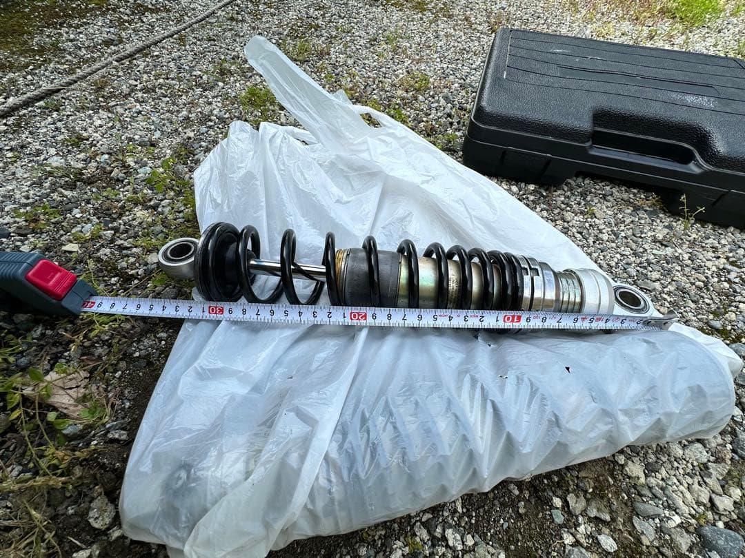 オーリンズ　ショックアブソーバー ブラックスプリング